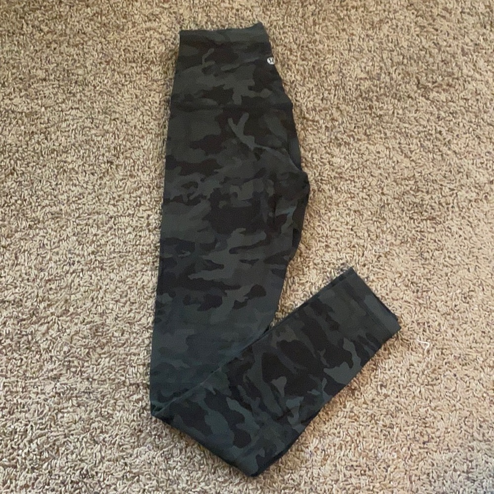 Lululemon align 28”